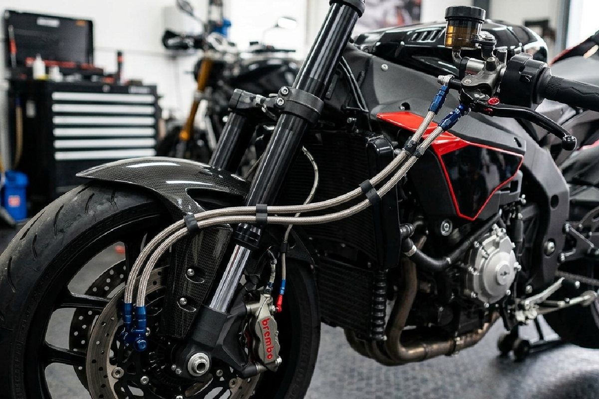 Les durites aviation pour moto : pourquoi cela fonctionne